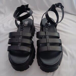 G LOS ANGELES GBG SIZE 8M WOMEN'S CASUAL SANDALS